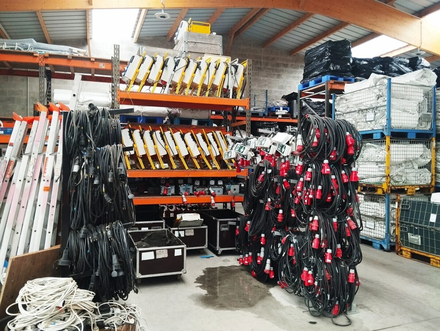 Distribution electrique 02 Loc Even